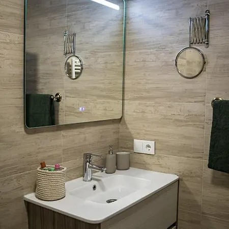 Apartamento De Diseno 2 Playas * ヒホン